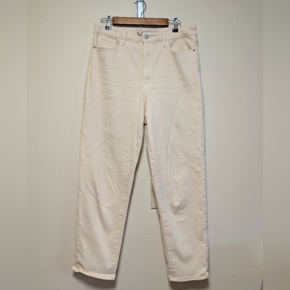 Athleta Cream Stretch Straight Leg Pants Size 12 Mid Rise Performance Denim